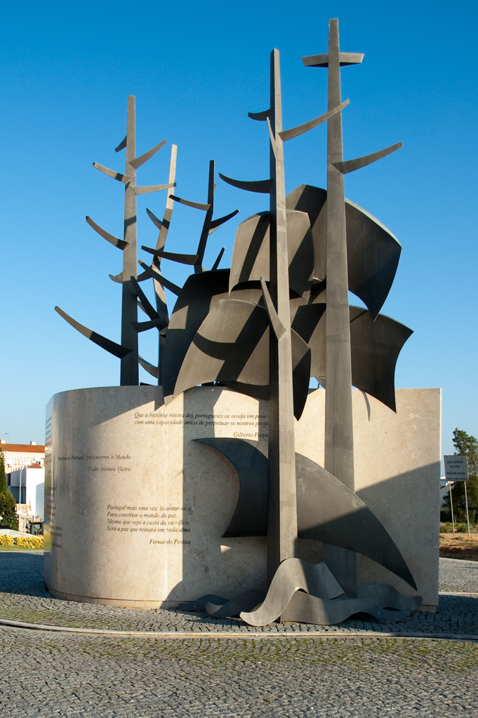 Monumento à Epopeia Marítima das Descobertas e ao Universalismo Português